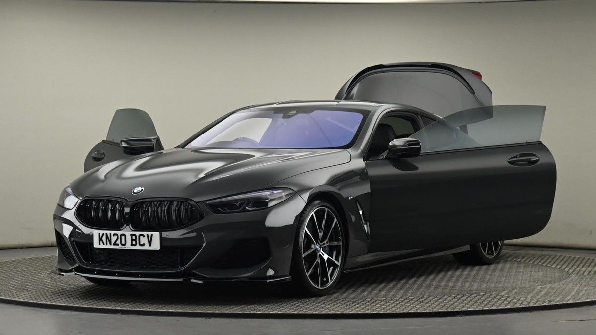 BMW 8 Series Image 28