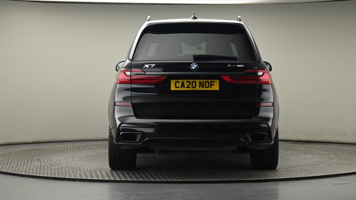 BMW X7 Image 25