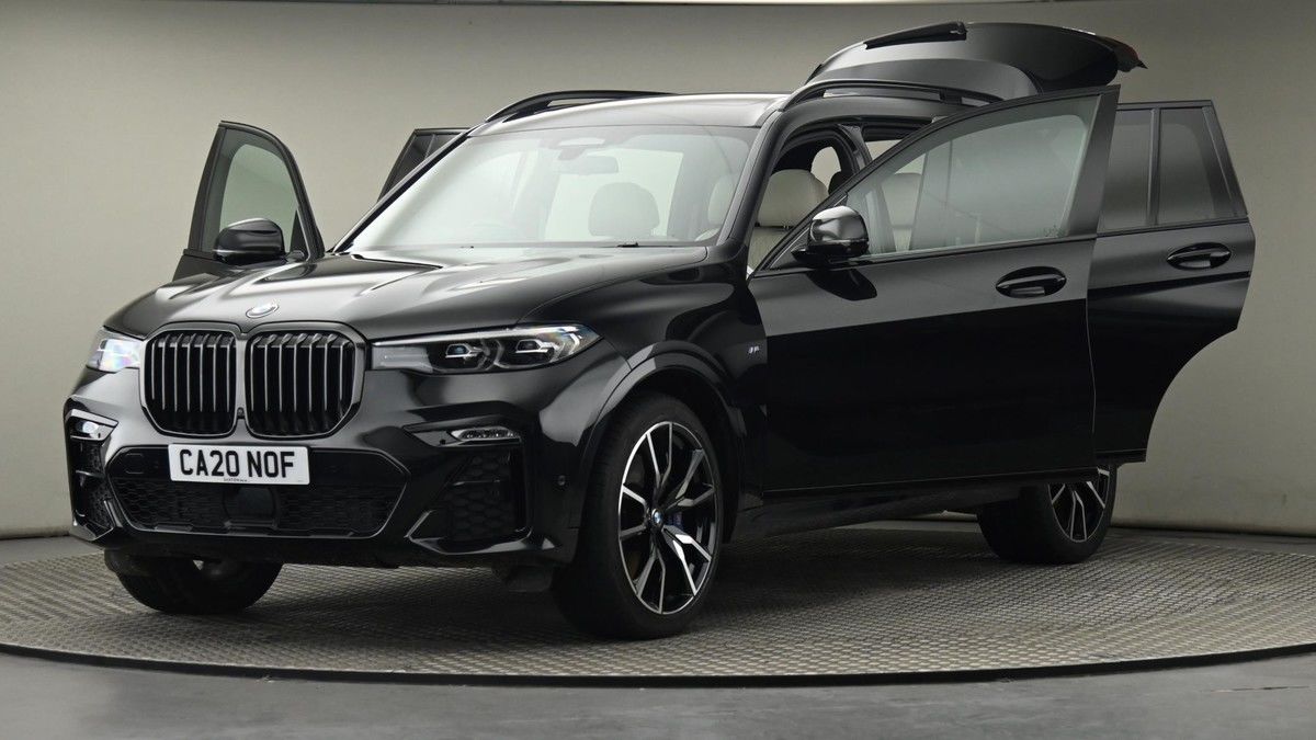 BMW X7 Image 28