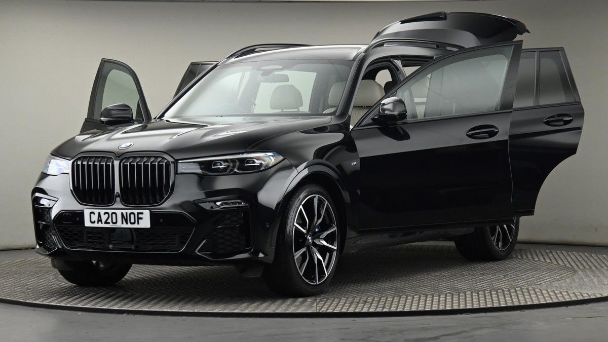 More views of BMW X7