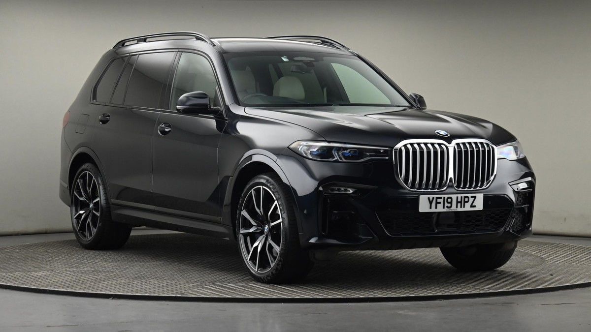 More views of BMW X7