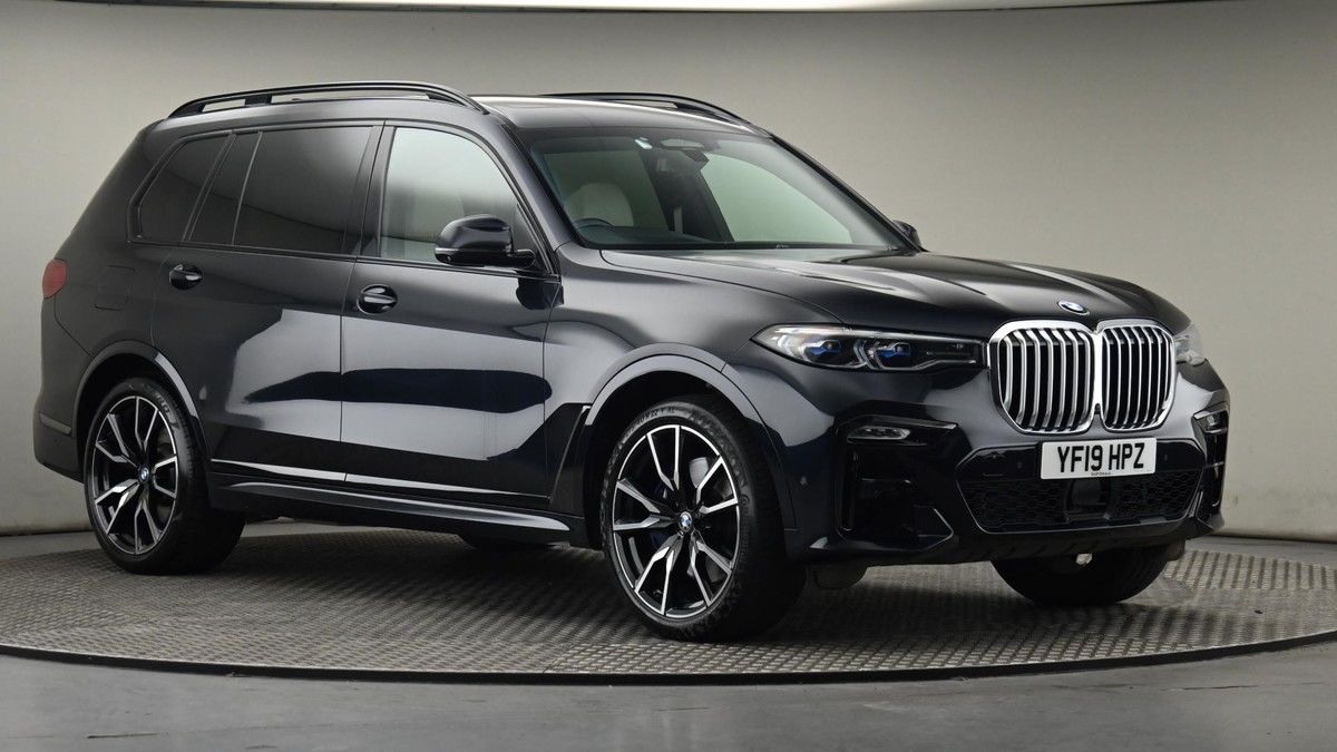 More views of BMW X7