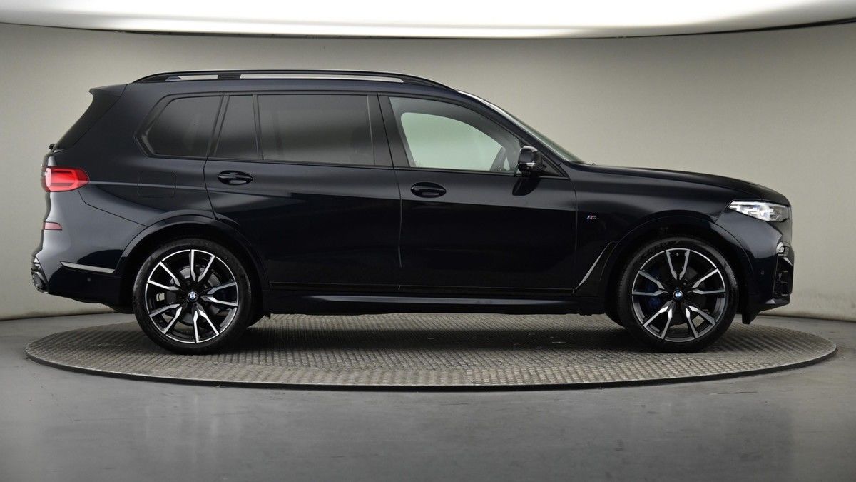 More views of BMW X7