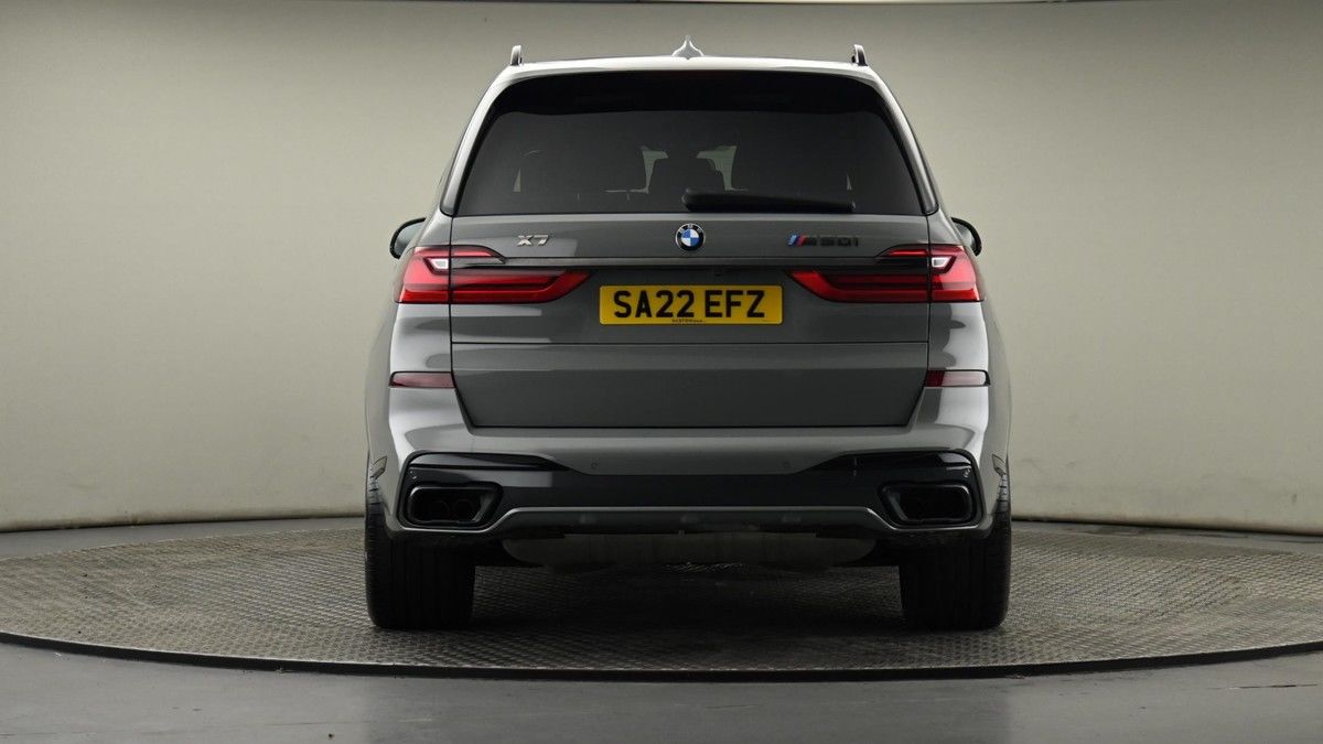 More views of BMW X7