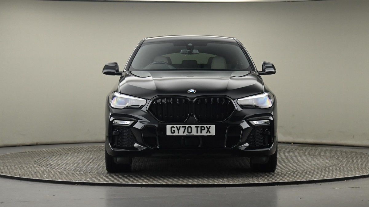 BMW X6 Image 21