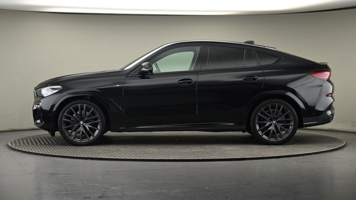 BMW X6 Image 23