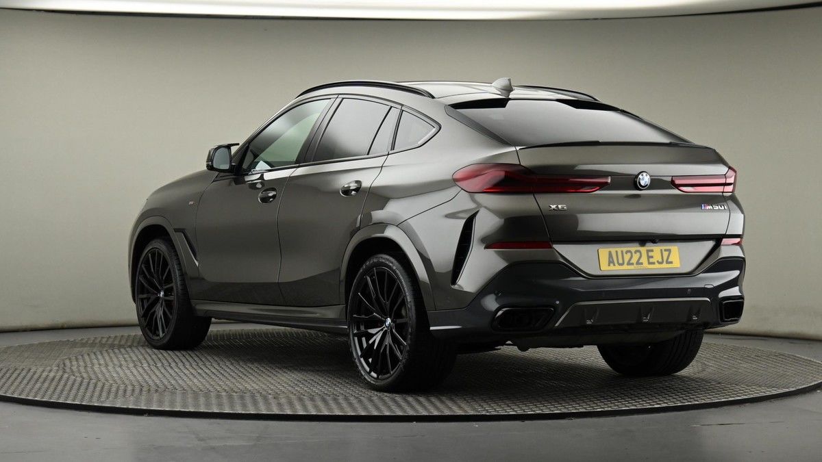 BMW X6 Image 24