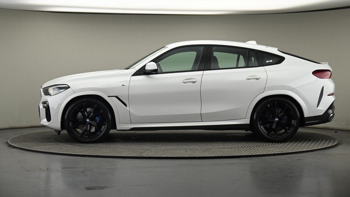 BMW X6 Image 23