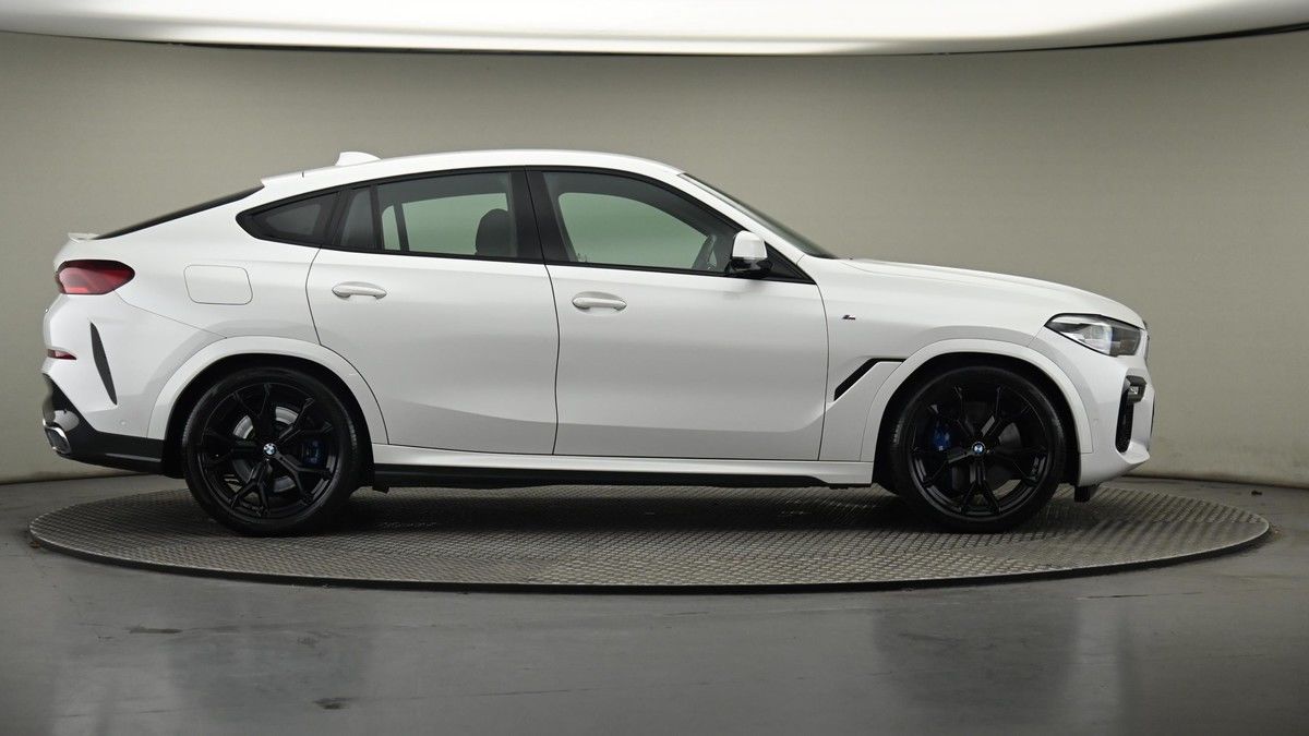 BMW X6 Image 27