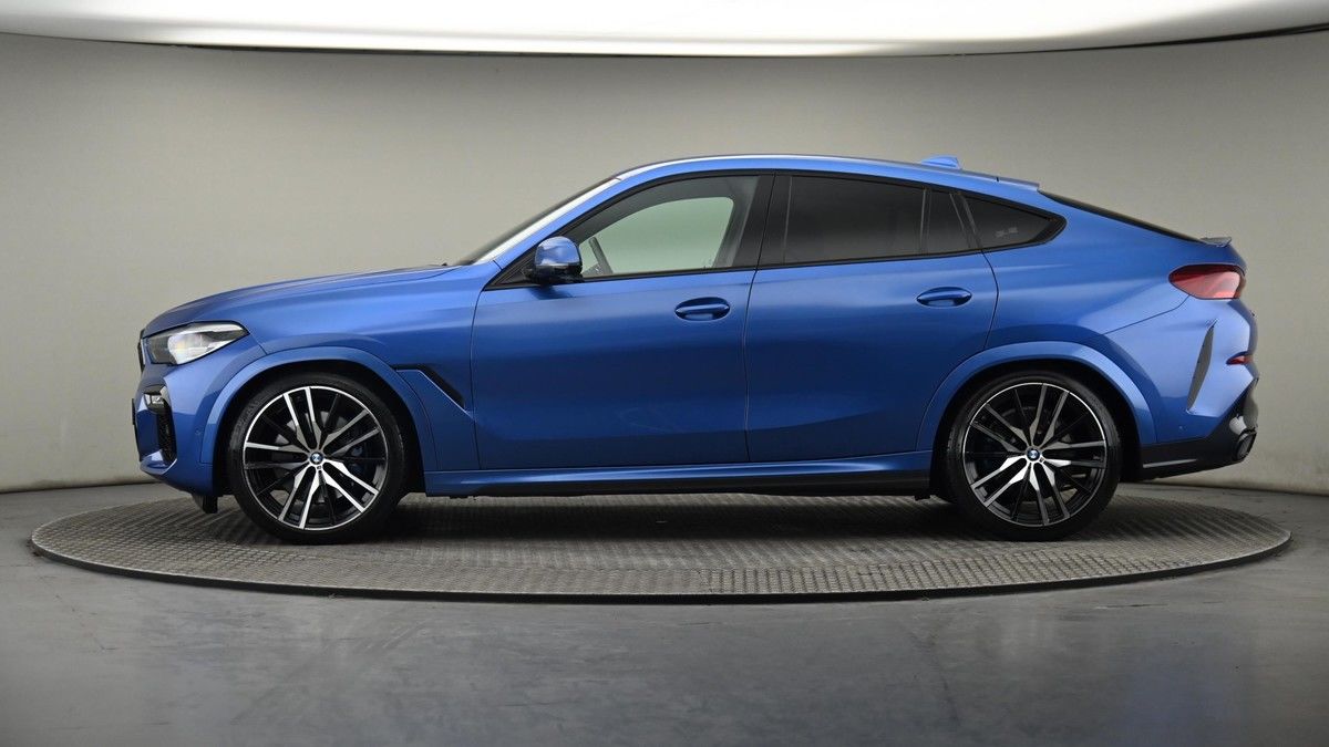 BMW X6 Image 23