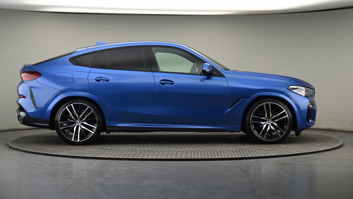 BMW X6 Image 27