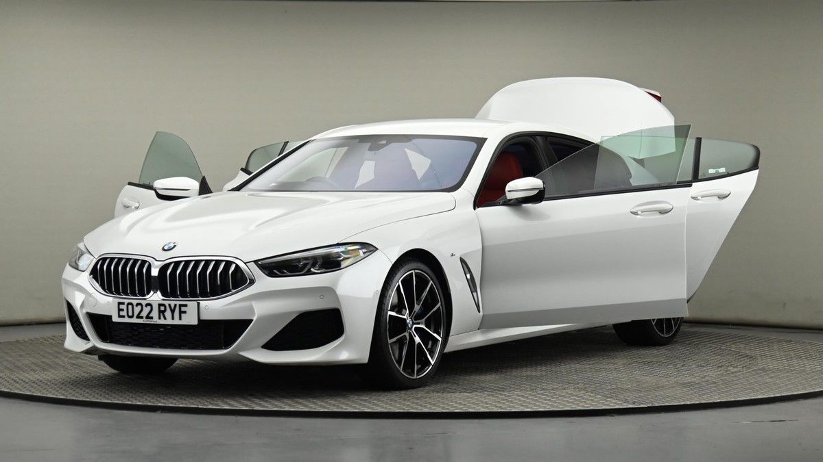 BMW 8 Series Image 28