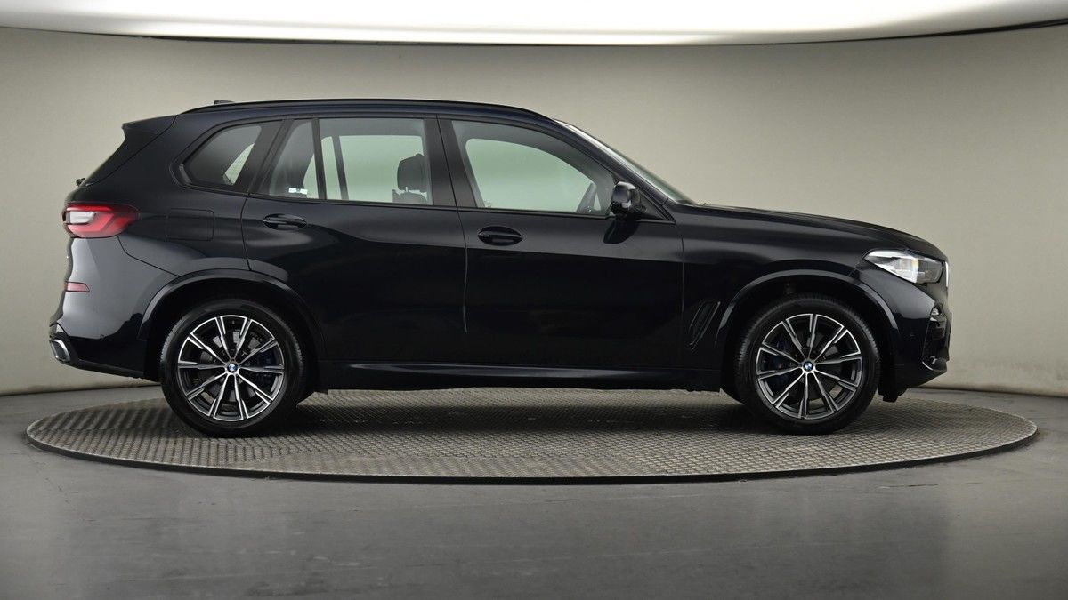 BMW X5 Image 28