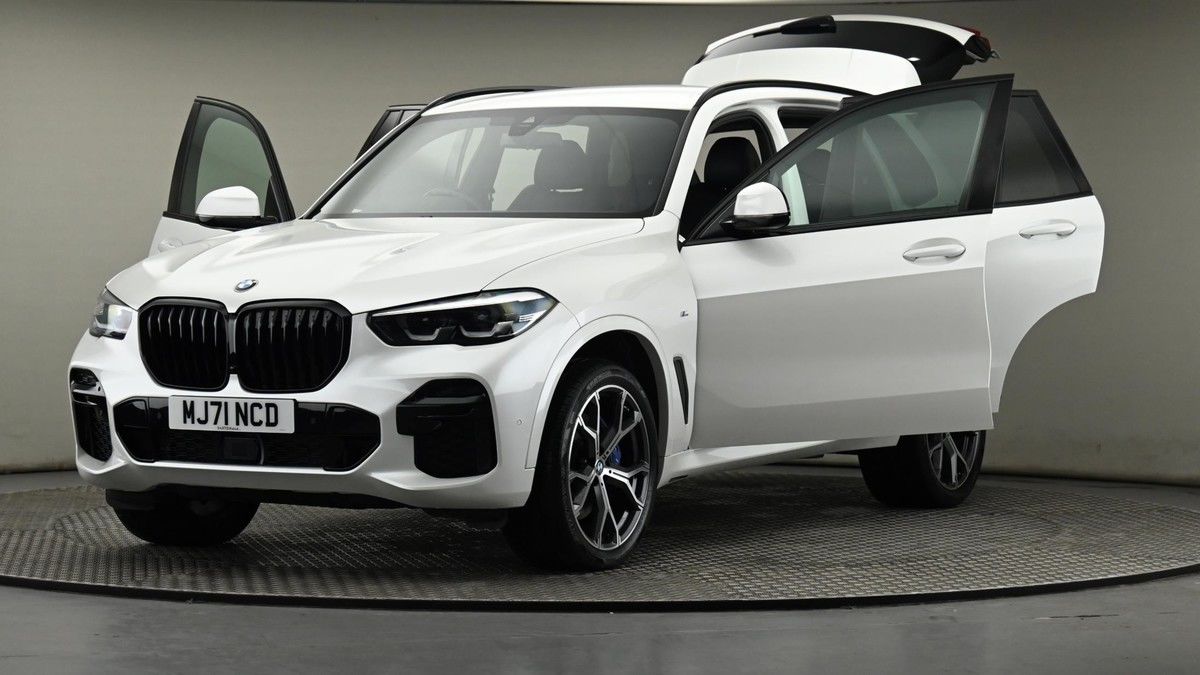 BMW X5 Image 28