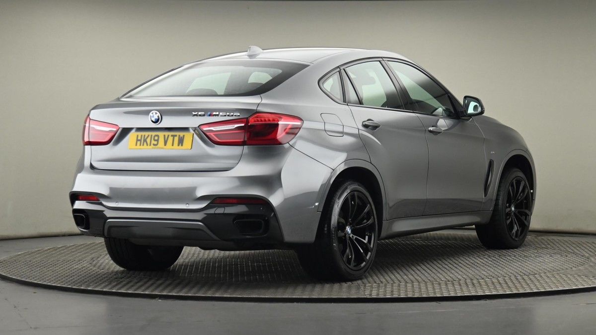 BMW X6 Image 26