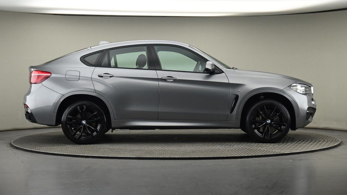 BMW X6 Image 27