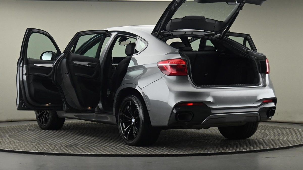 BMW X6 Image 29