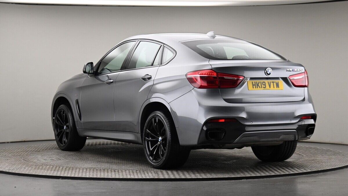 BMW X6 Image 24