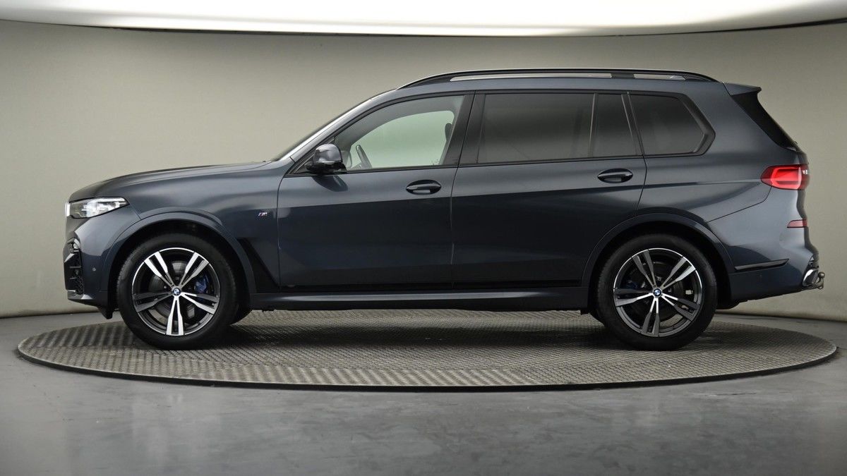 BMW X7 Image 23