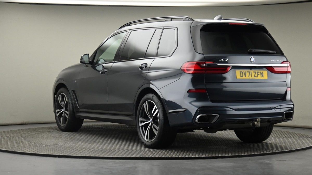 BMW X7 Image 24