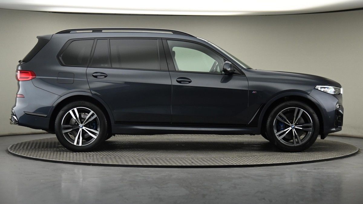 BMW X7 Image 27