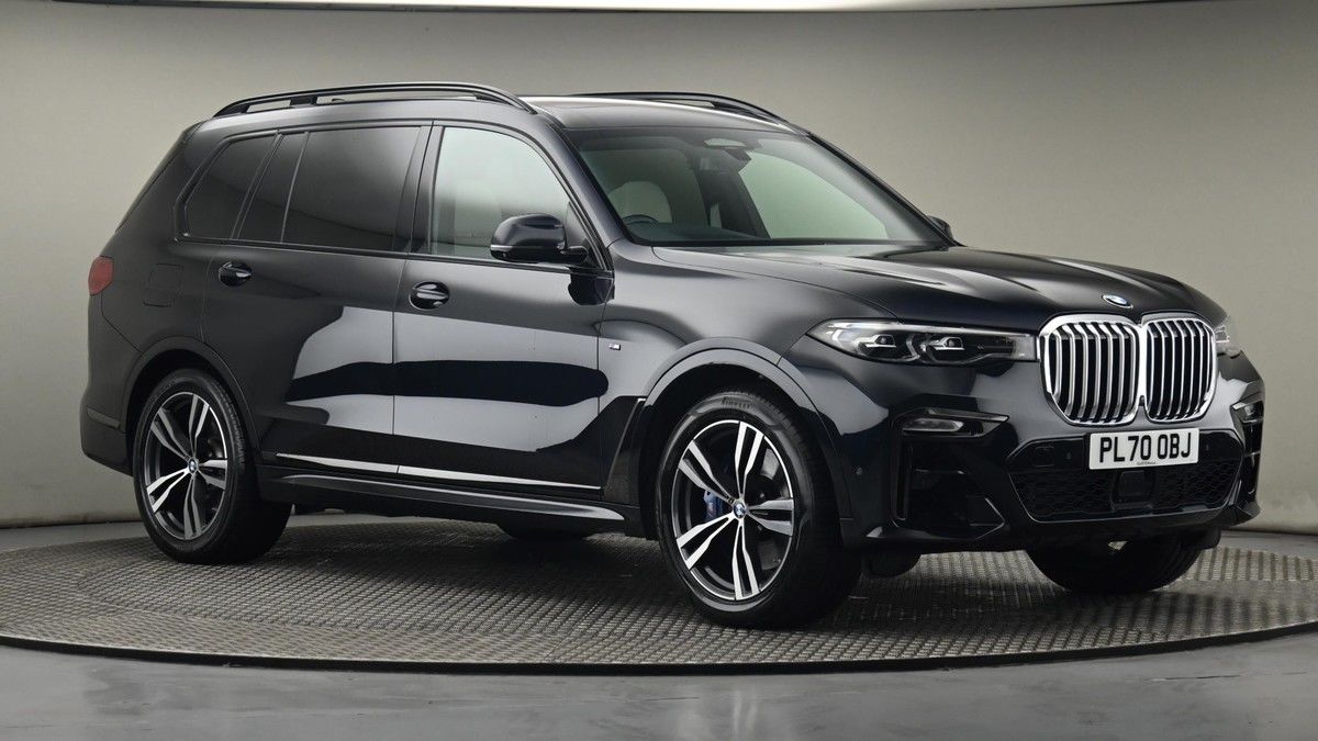 More views of BMW X7