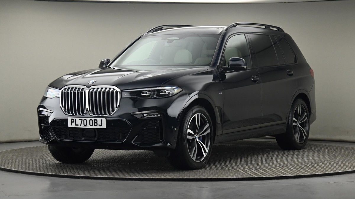 More views of BMW X7