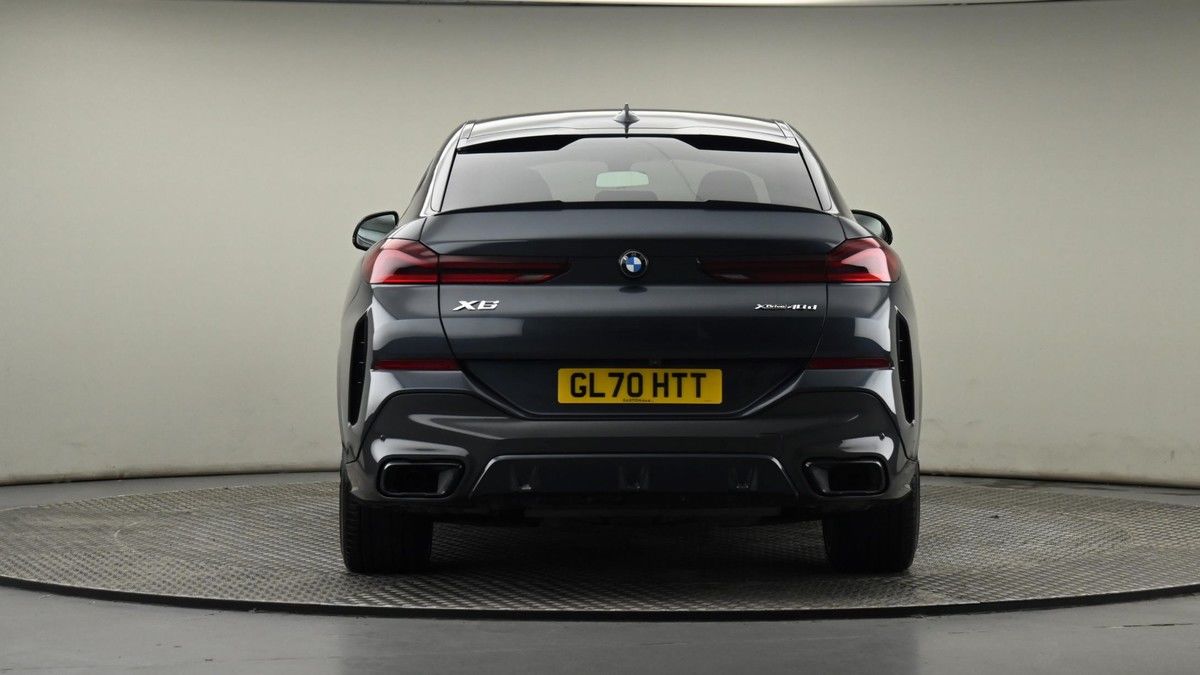 BMW X6 Image 24