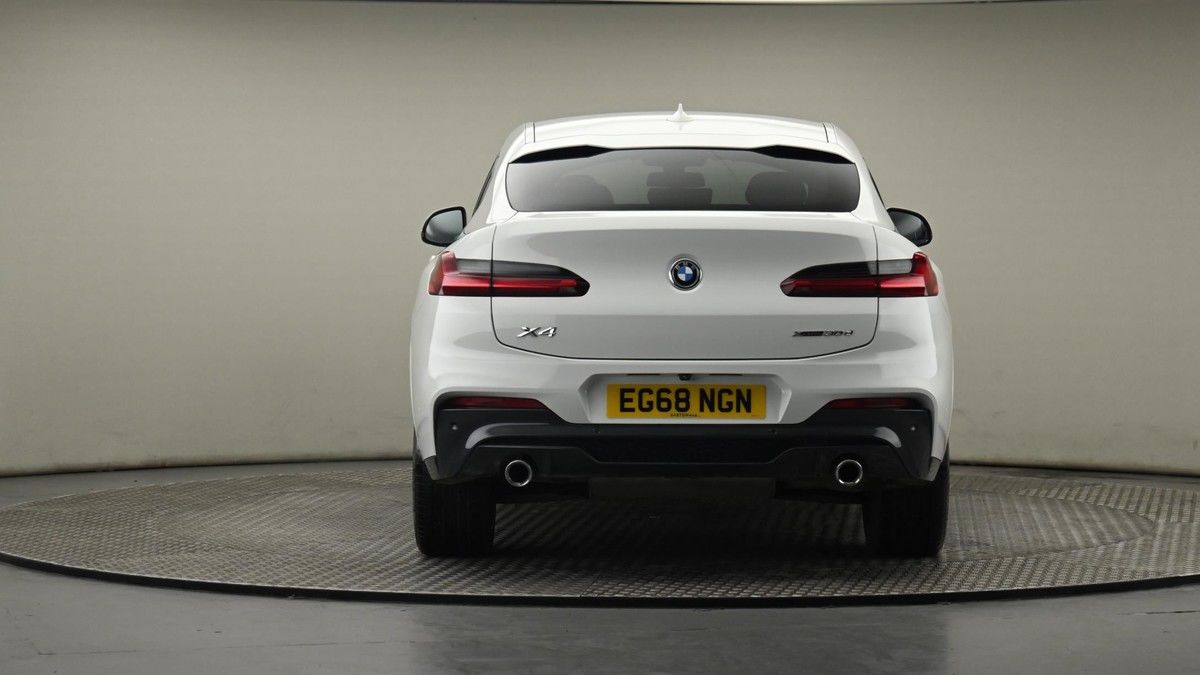 BMW X4 Image 25