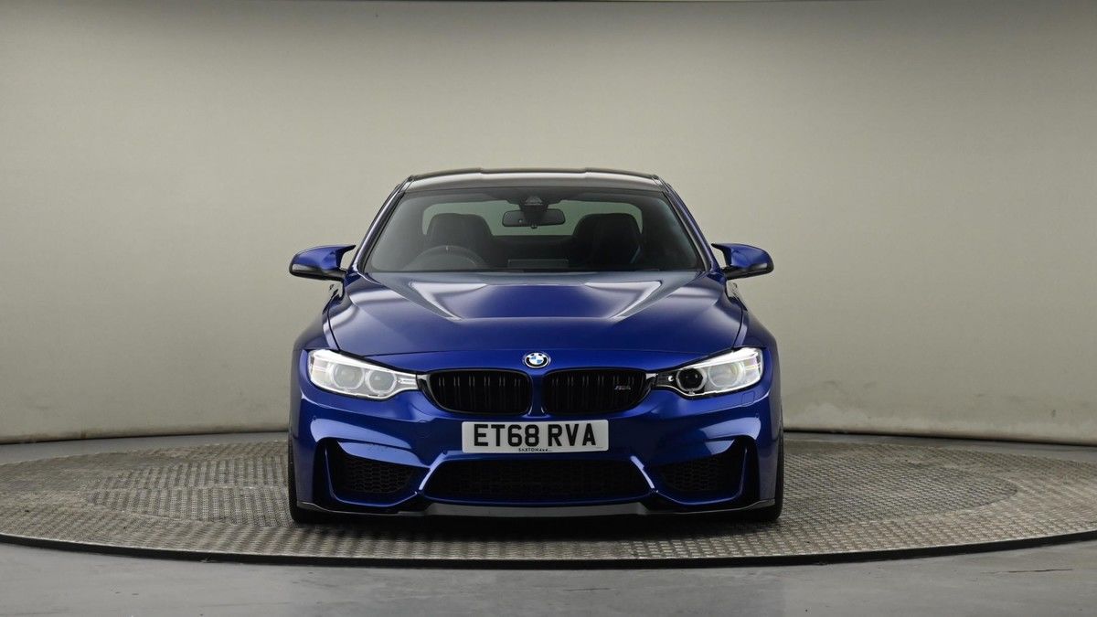 BMW M4 Image 21