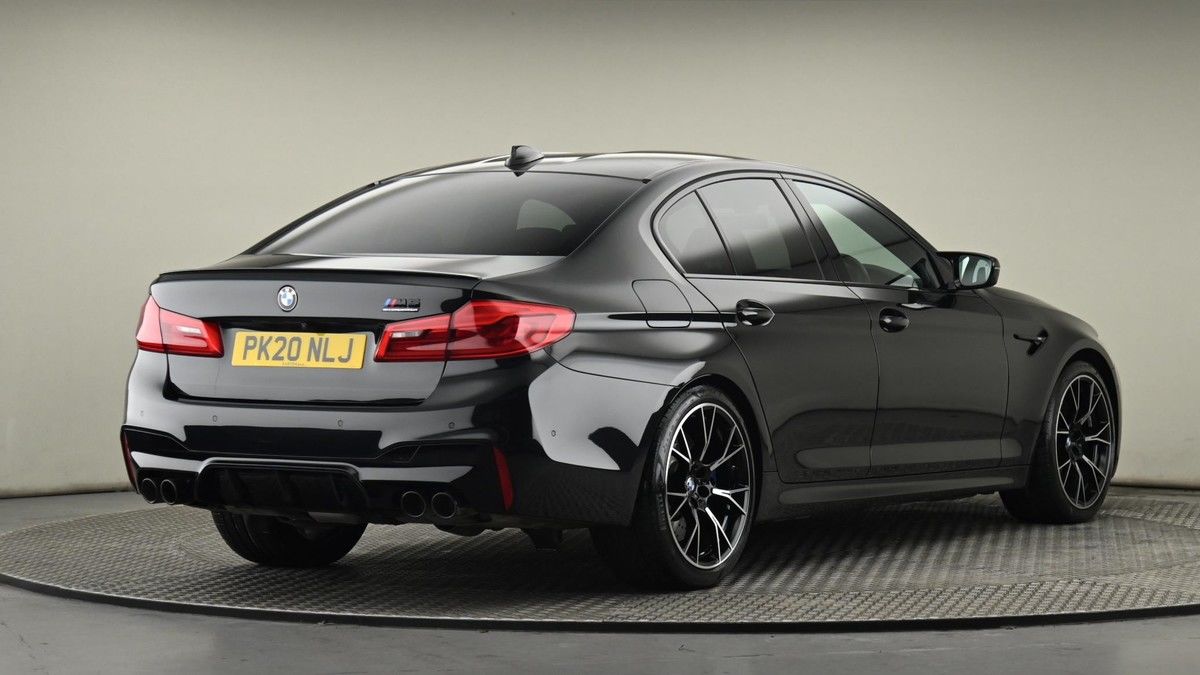 BMW M5 Image 26