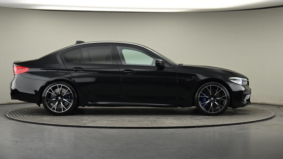 BMW M5 Image 27