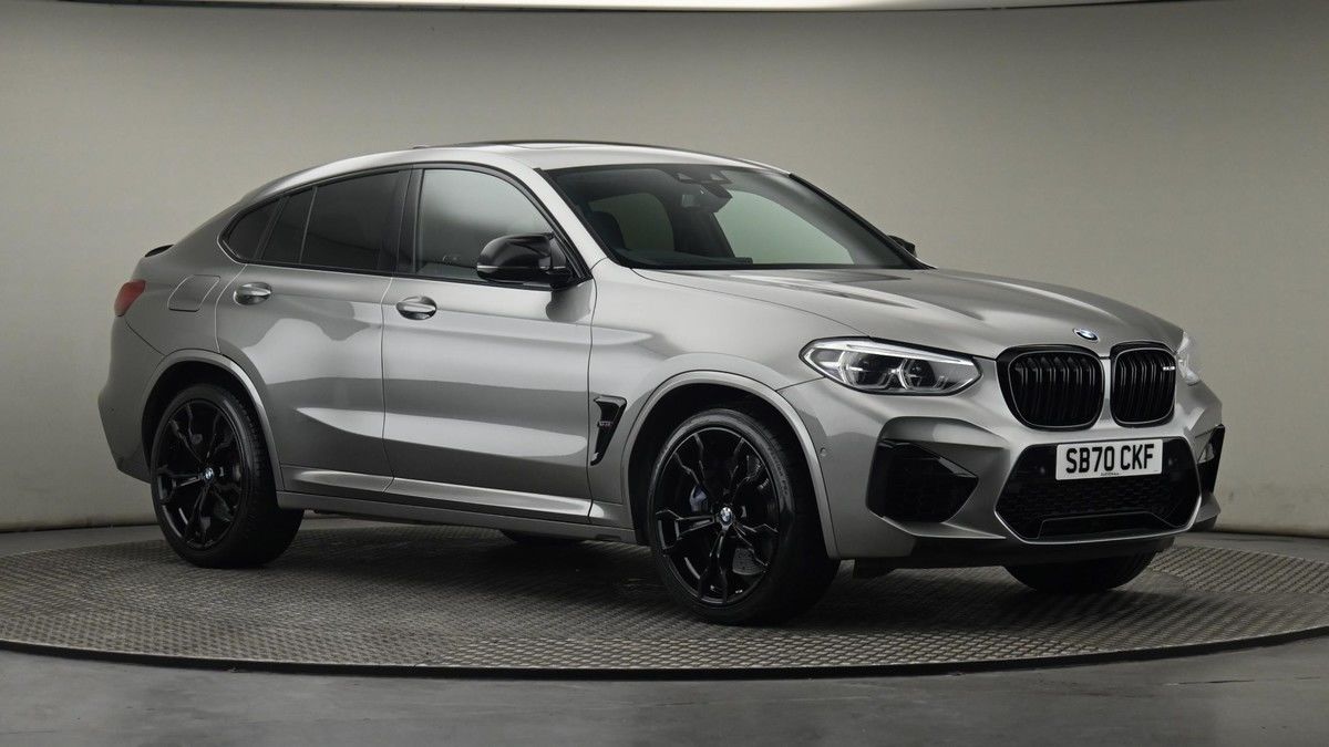 More views of BMW X4 M