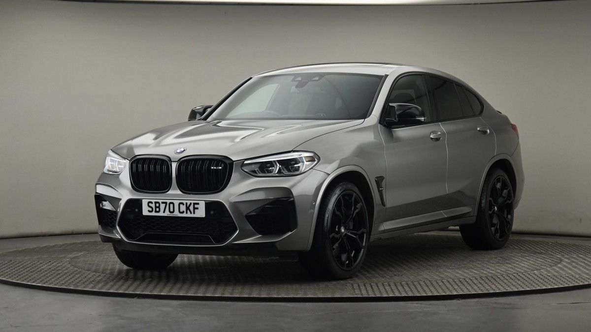 More views of BMW X4 M