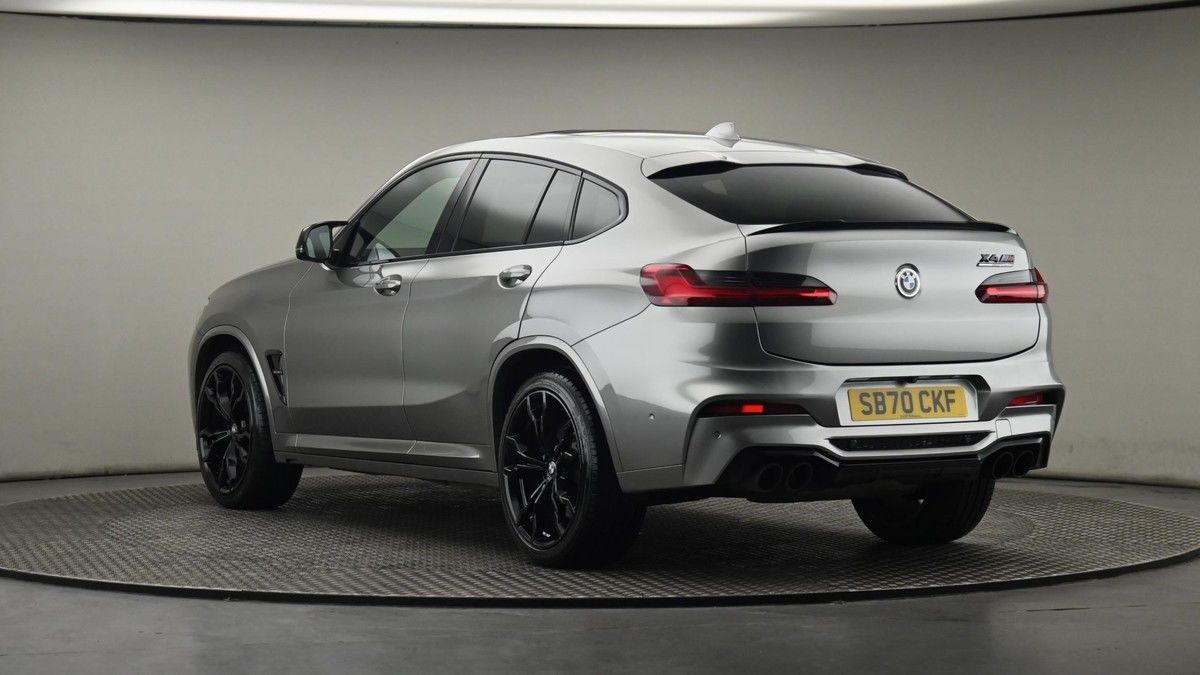 More views of BMW X4 M