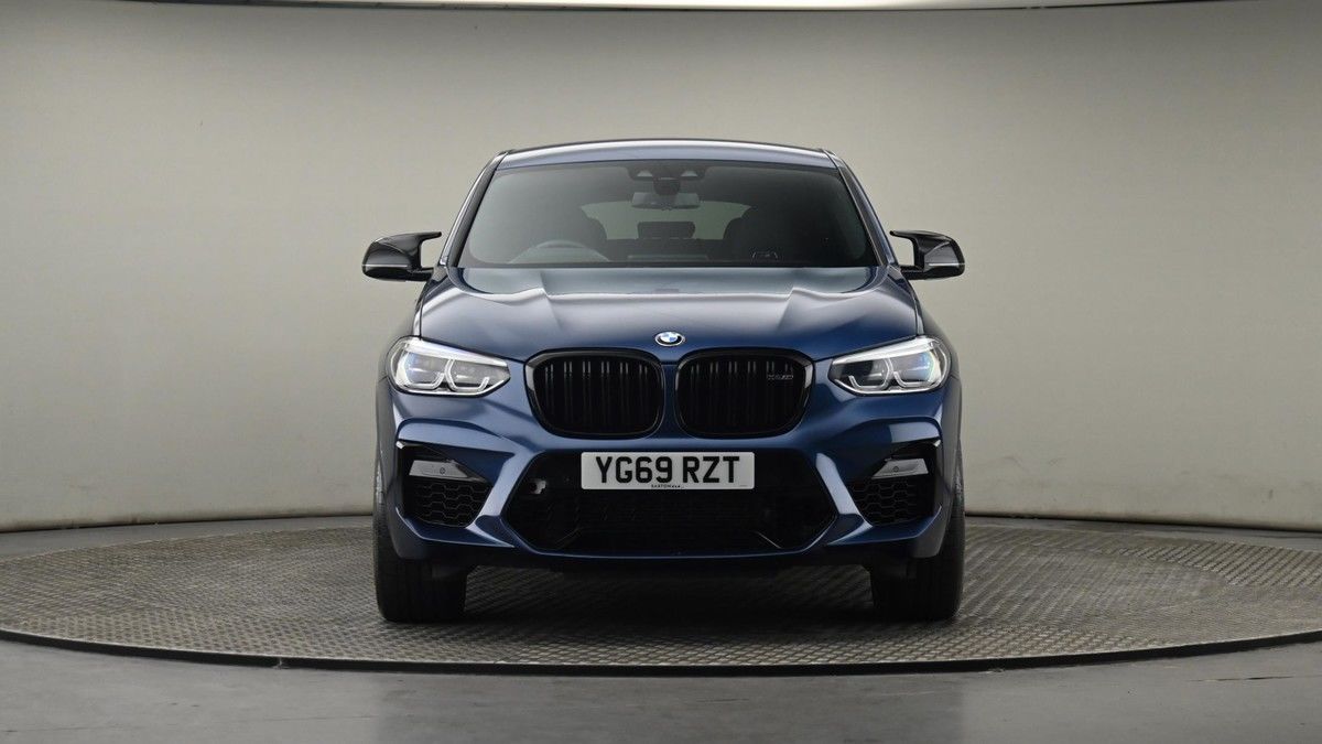 More views of BMW X4 M