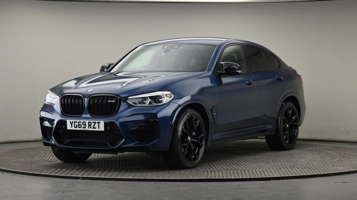 More views of BMW X4 M