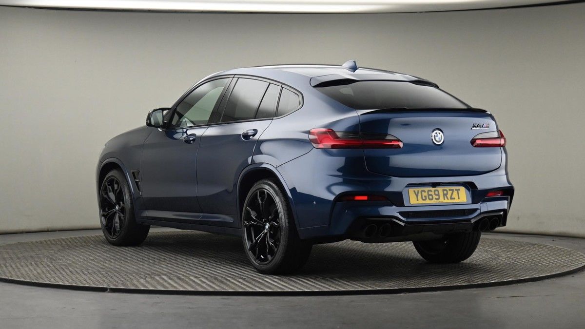 More views of BMW X4 M