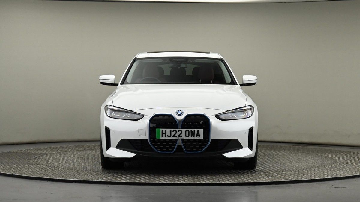 BMW i4 Image 21