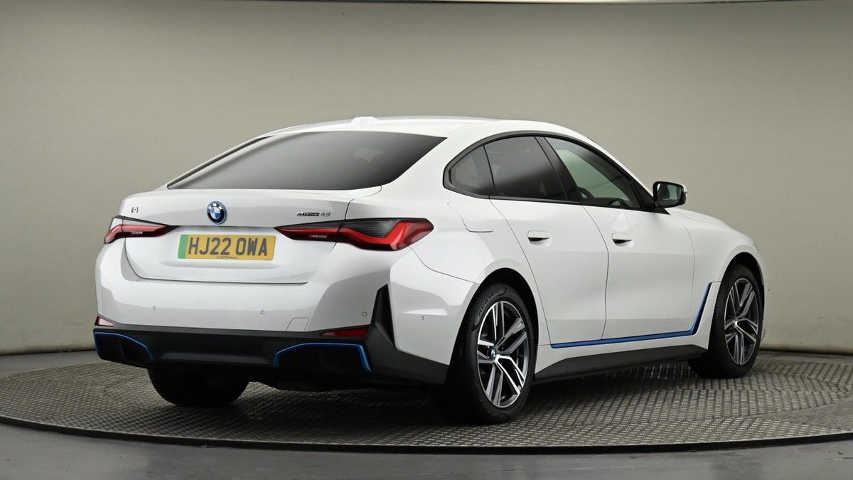 BMW i4 Image 26