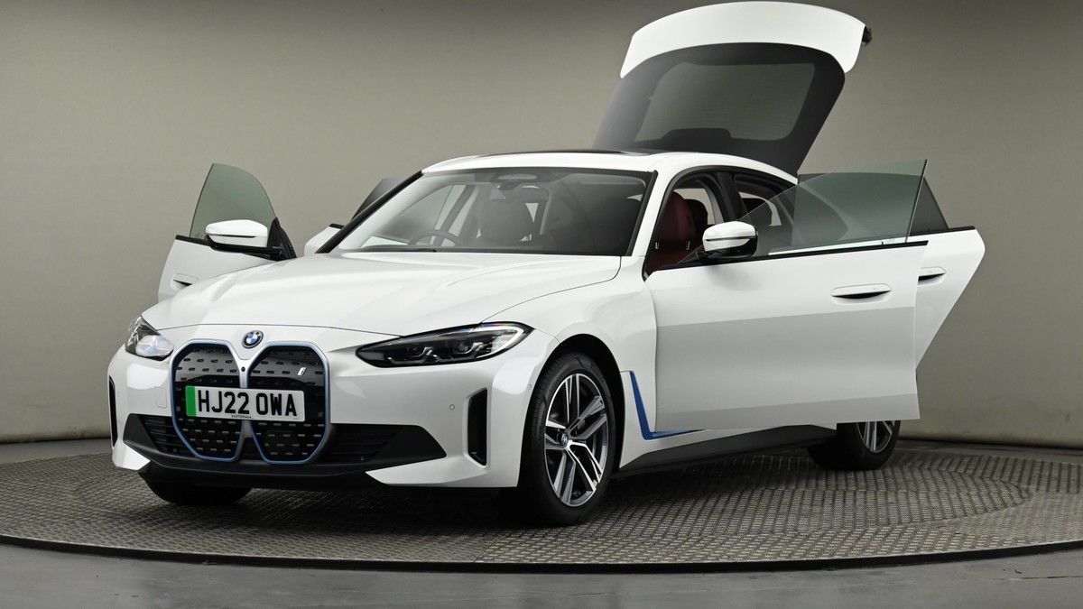 BMW i4 Image 28