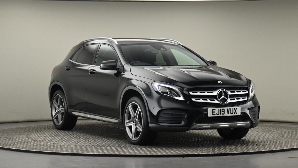 Mercedes-Benz GLA Sticky Header Image