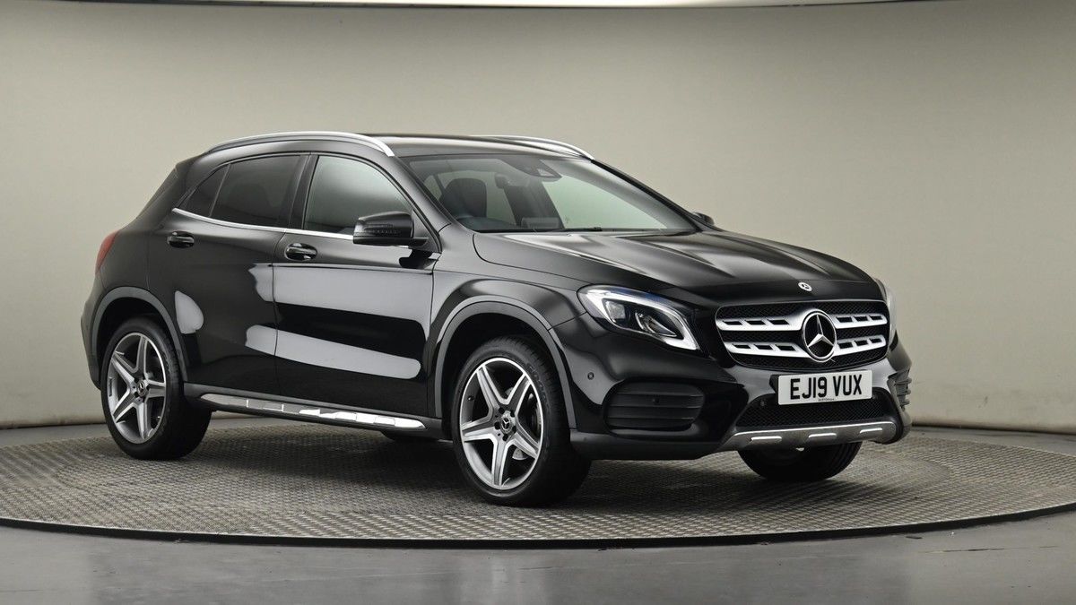 Mercedes-Benz GLA Image 20