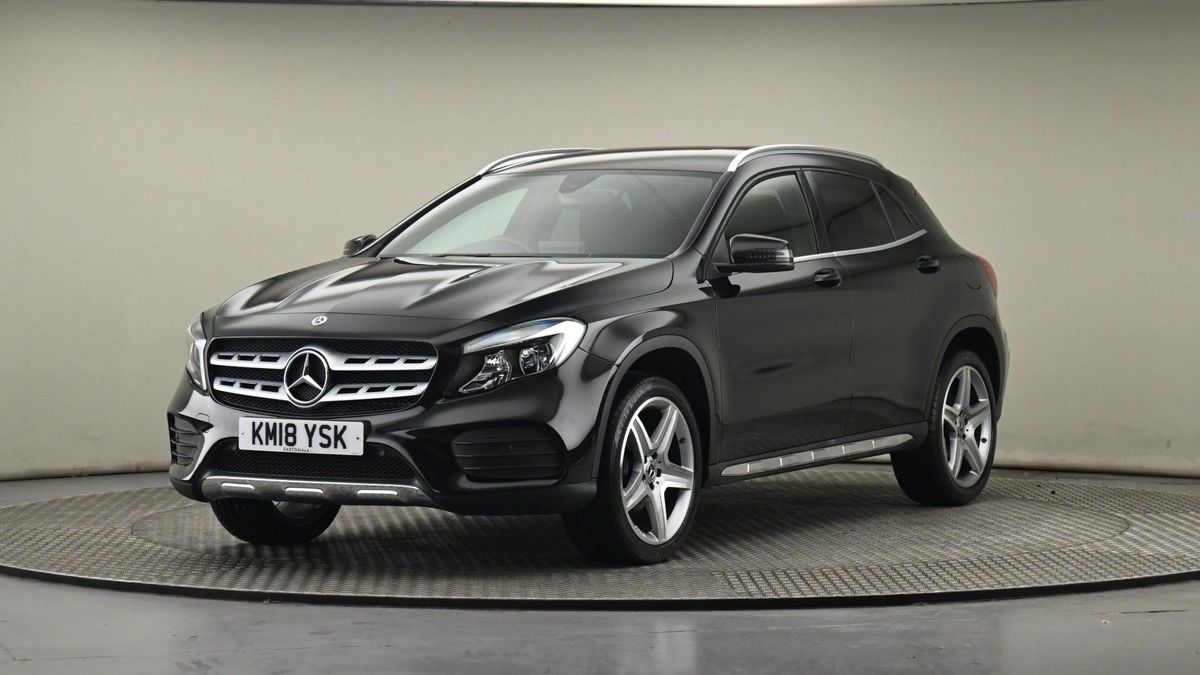 Mercedes-Benz GLA Image 22