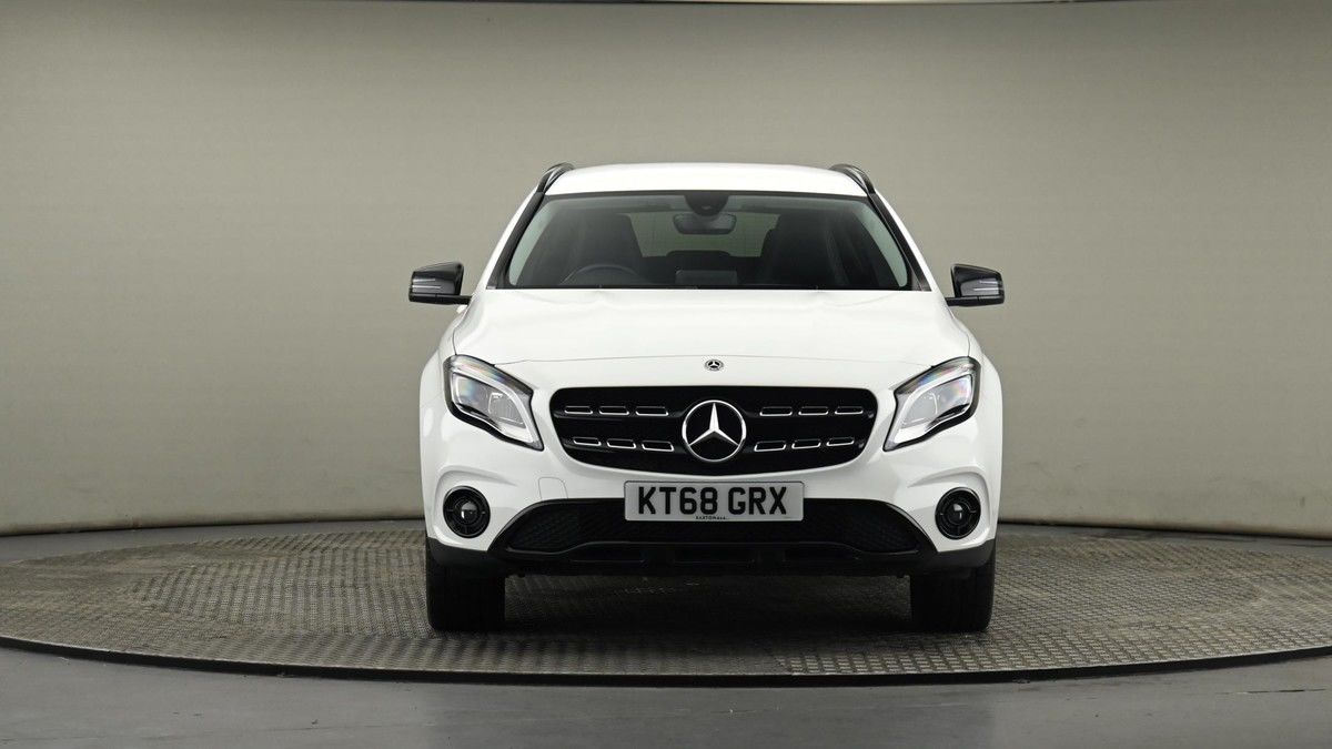 Mercedes-Benz GLA Image 20