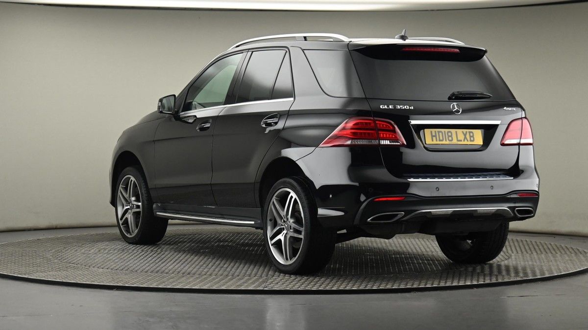 Mercedes-Benz GLE Image 24