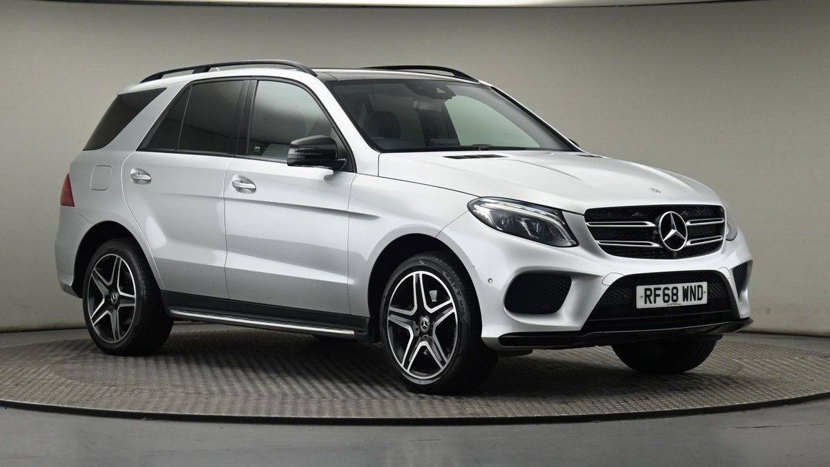 More views of Mercedes-Benz GLE