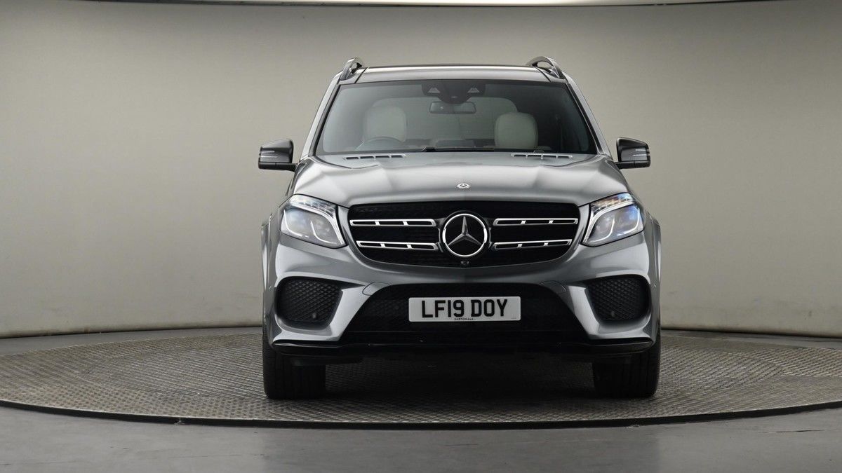 Mercedes-Benz GLS Image 21