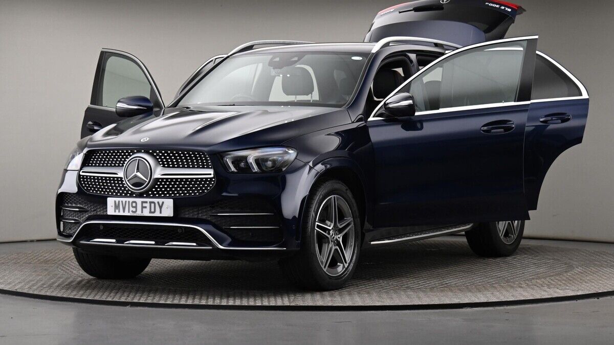 More views of Mercedes-Benz GLE