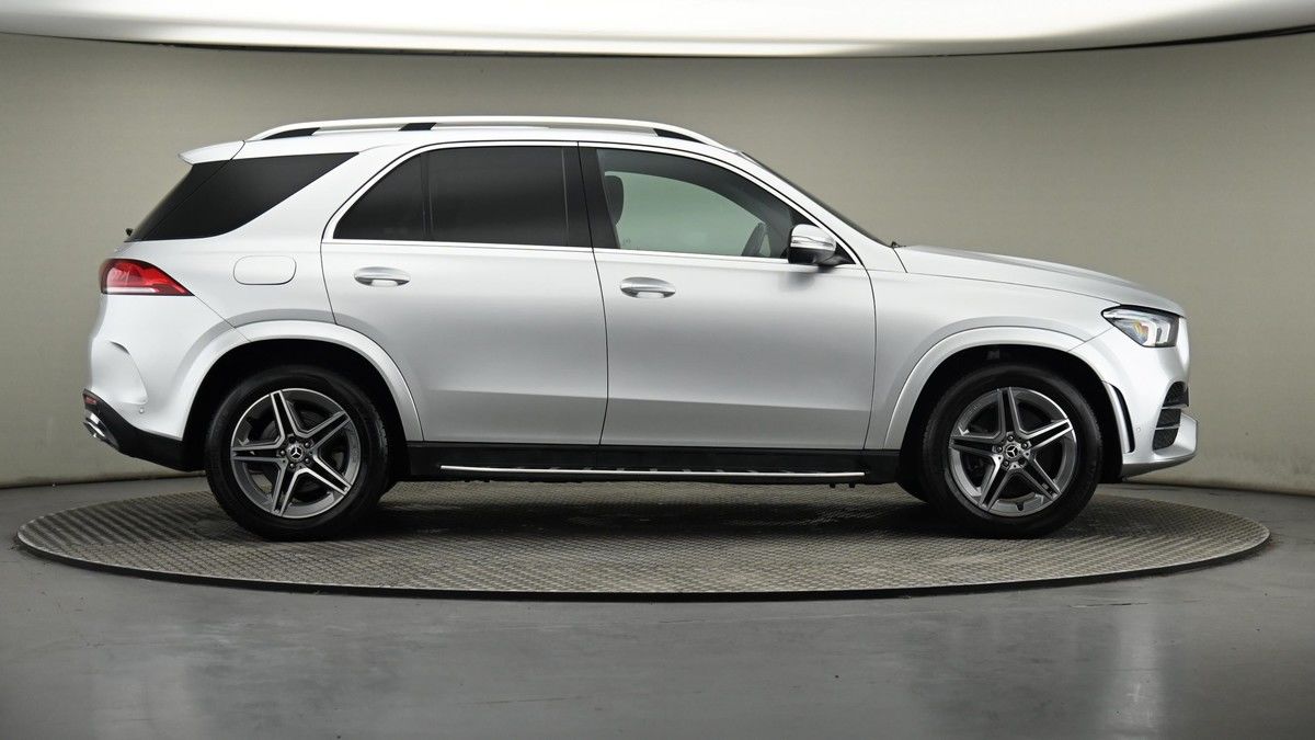 Mercedes-Benz GLE Image 26